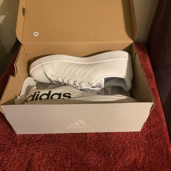 Shoes - Picture 4 of 7